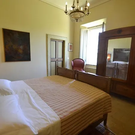 Sleeps 23 Pool Air Con Wifi